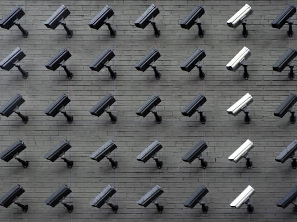 Conception de systèmes de sécurité avec caméras de surveillance